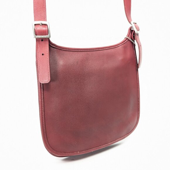 COACH USA Vintage Red Leather Crossbody Shoulder Bag - Made in USA - Picture 14 of 15